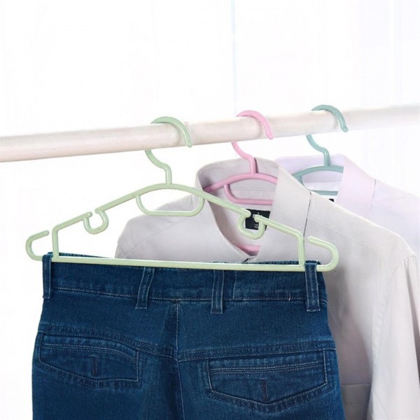 5pcs/Lot Plastic Hangers Hook Design Drying Clothes Rack Hangers For Home Use 